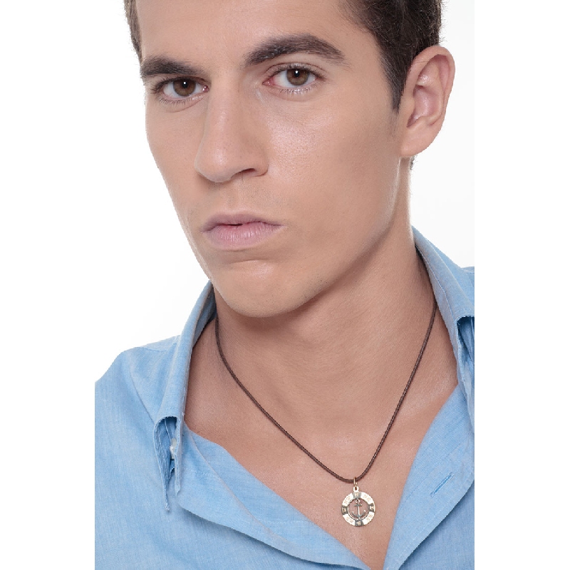 18k yellow gold wind rose and anchor pendant 18k yellow gold wind rose and anchor pendant