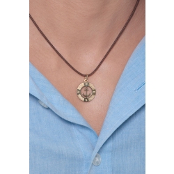 18k yellow gold wind rose and anchor pendant 2