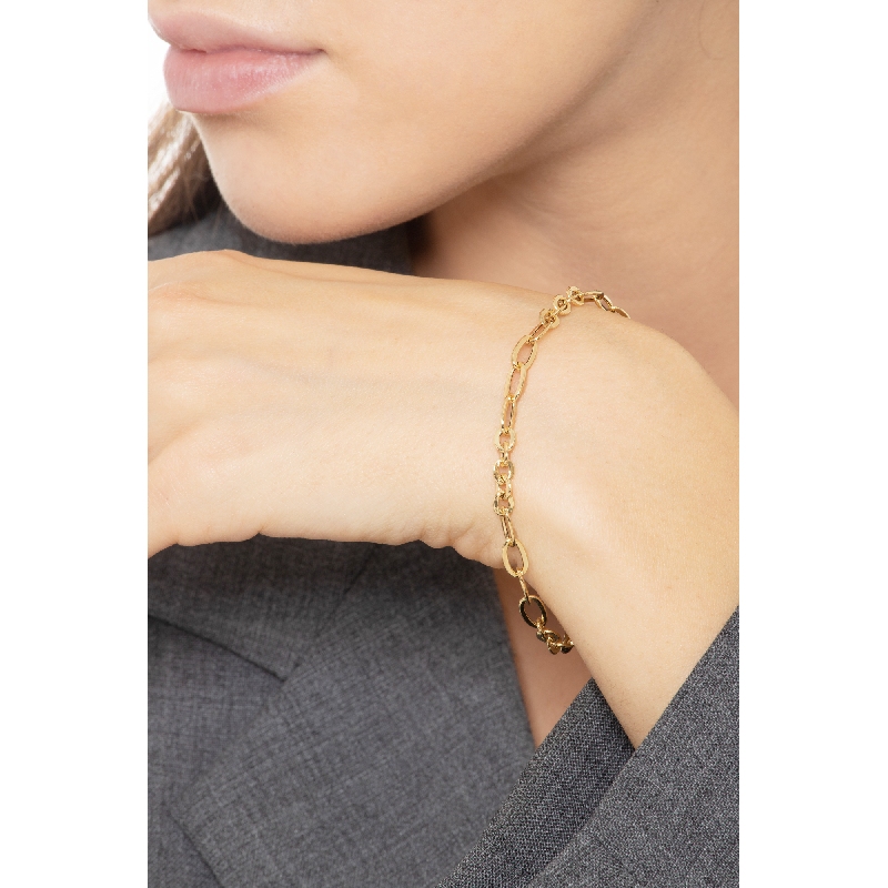 Fancy enlongated bracelet in 18k yellow gold Fancy enlongated bracelet in 18k yellow gold