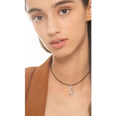 18k white gold charm cat with zircons