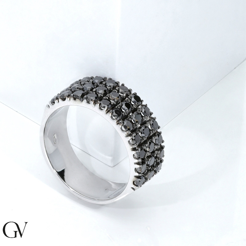 18k white gold band ring with black diamonds 18k white gold band ring with black diamonds