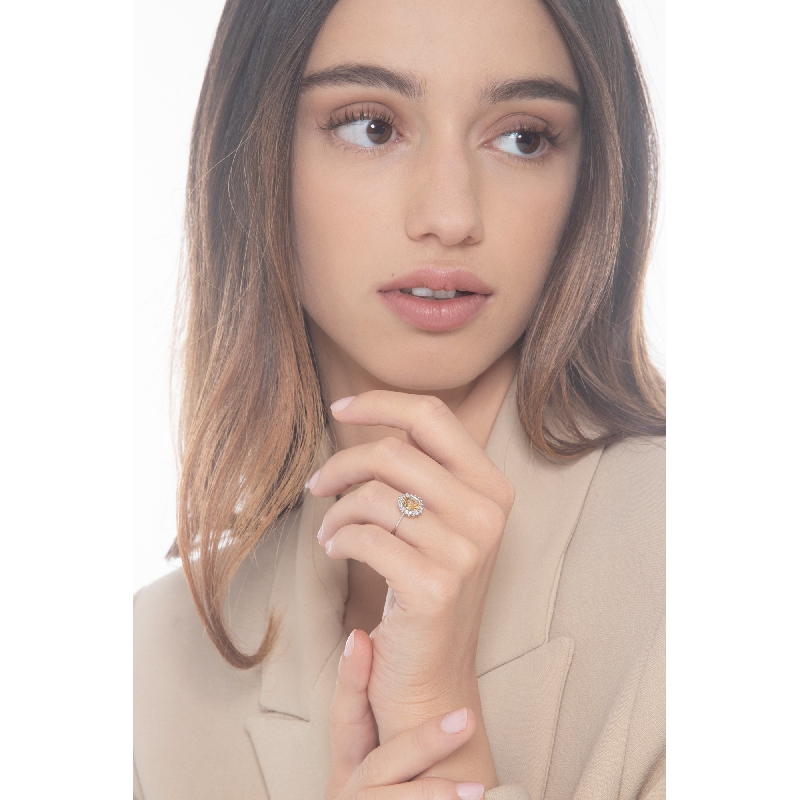 18k white gold ring with diamonds and citrine 18k white gold ring with diamonds and citrine