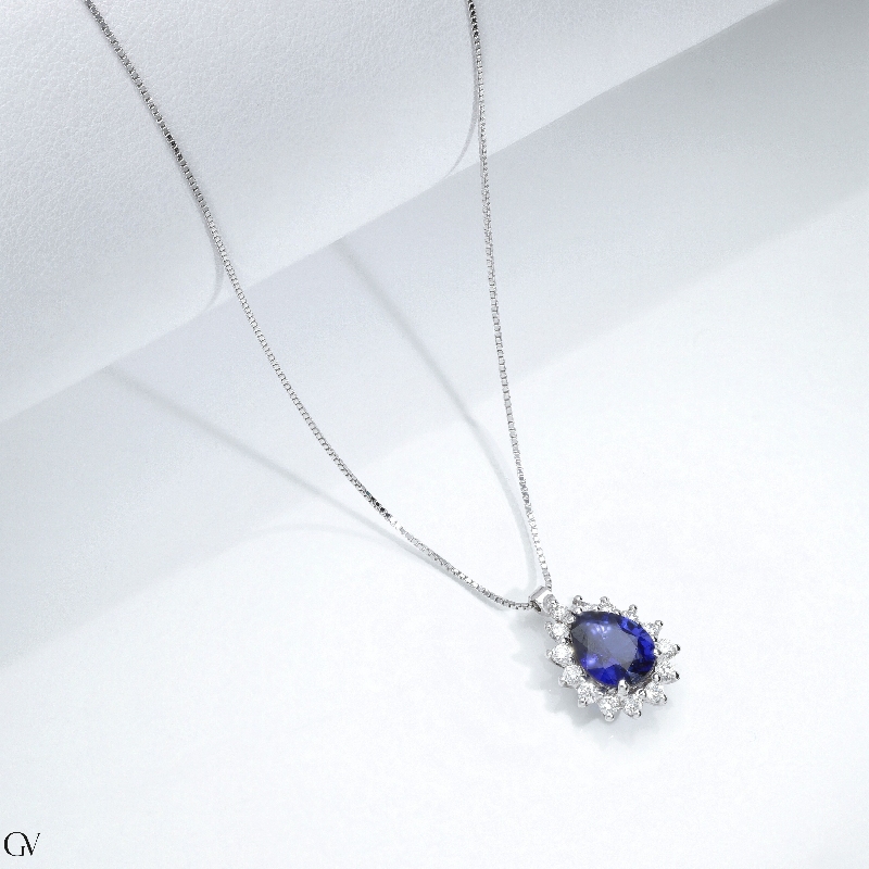 Necklace in white gold 18k with blue sapphire pear cut and diamonds 