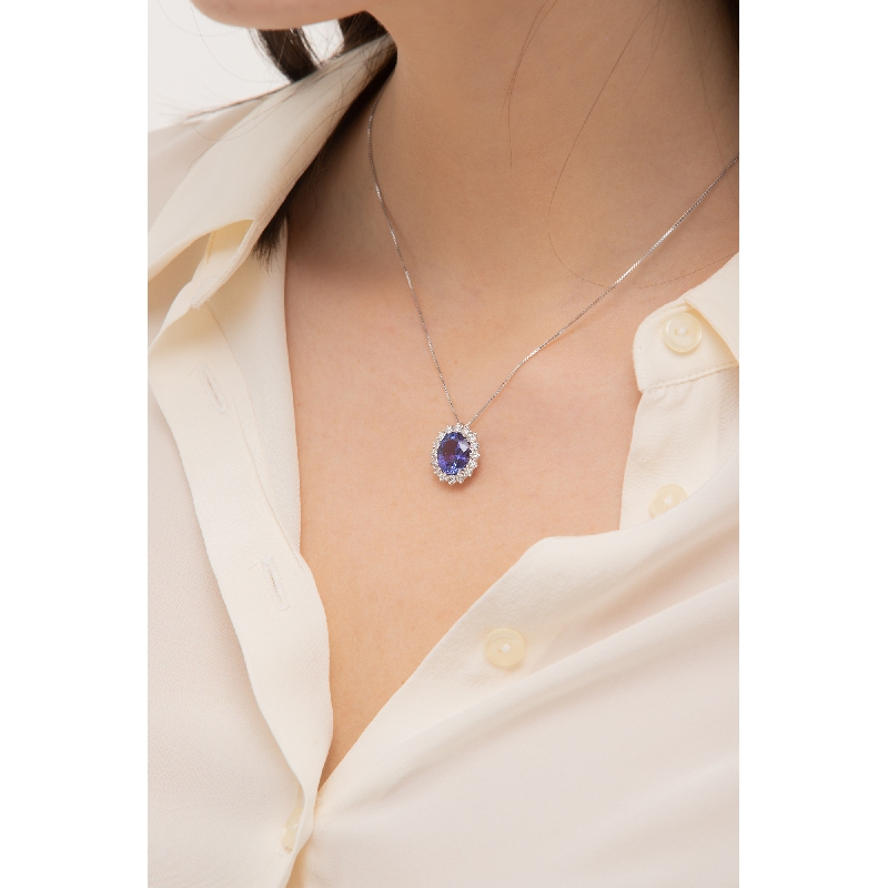 18k white gold necklace with halo pendant with tanzanite and diamonds 18k white gold necklace with halo pendant with tanzanite and diamonds
