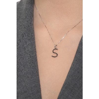 Necklace with initial S in 750 white gold and black diamonds