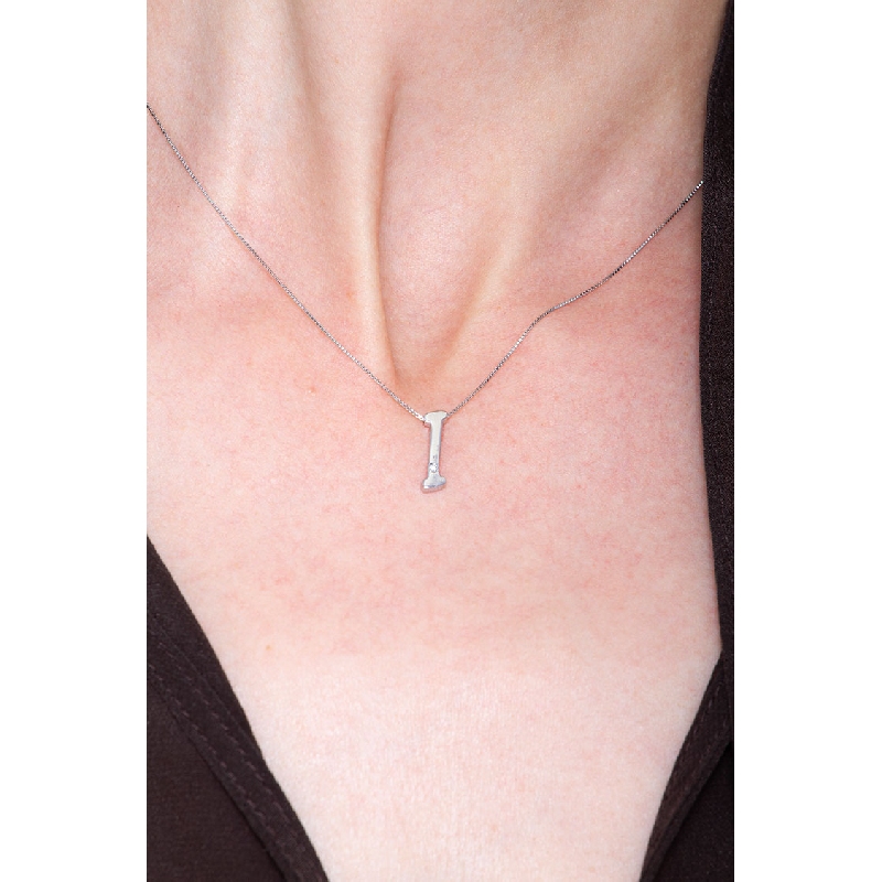Necklace with letter I in white gold with diamond Necklace with letter I in white gold with diamond