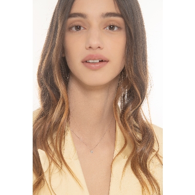 Necklace in with gold 18k with heart diamond pendant 