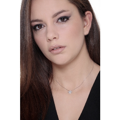 Square cross pendant with diamond pavè