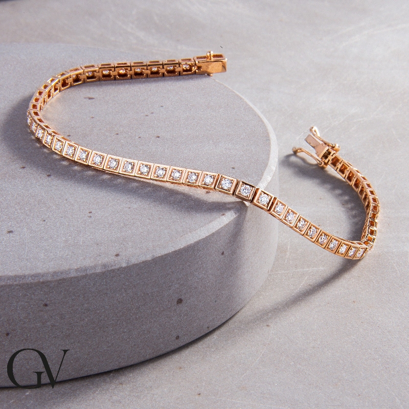 Stylish tennis bracelet in rose gold 18k with diamonds Stylish tennis bracelet in rose gold 18k with diamonds