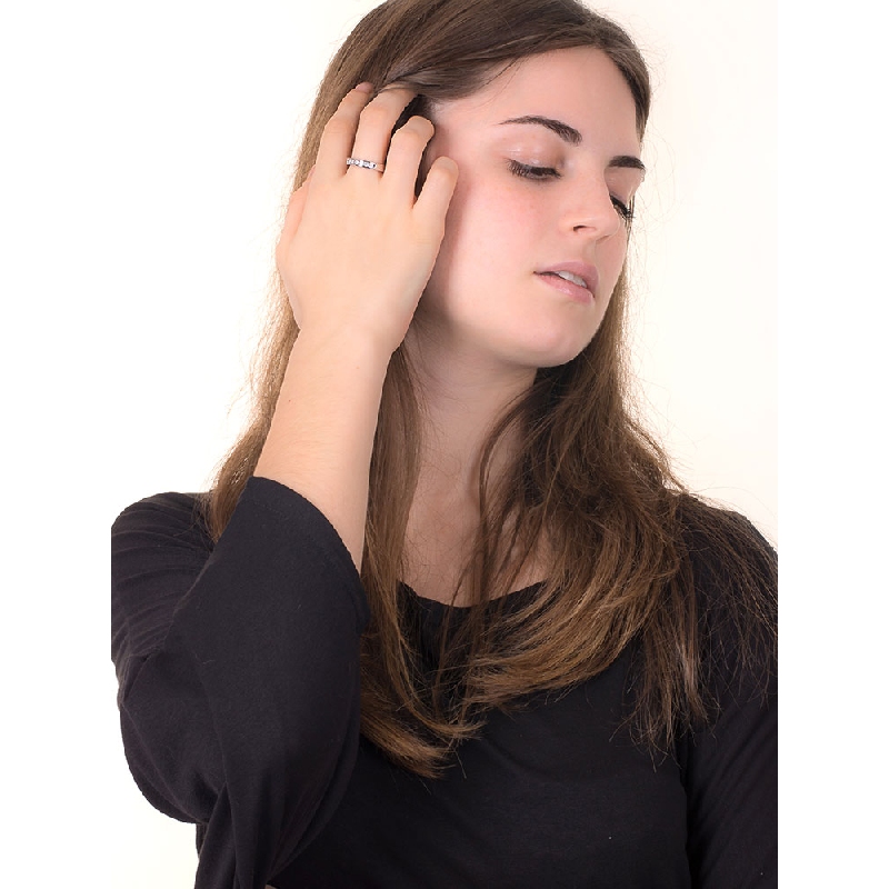 Seven diamonds half channel eternity ring in white gold 18k Seven diamonds half channel eternity ring in white gold 18k