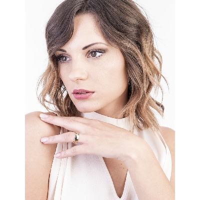 Wedding band in 18k yellow gold