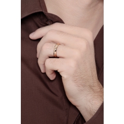 Classical wedding ring in 18k yellow gold 2