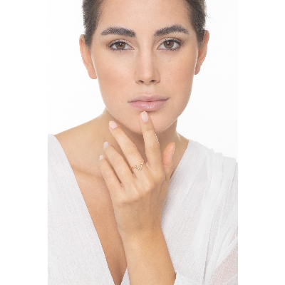 18k rosé gold ring v shaped with bezel diamonds 