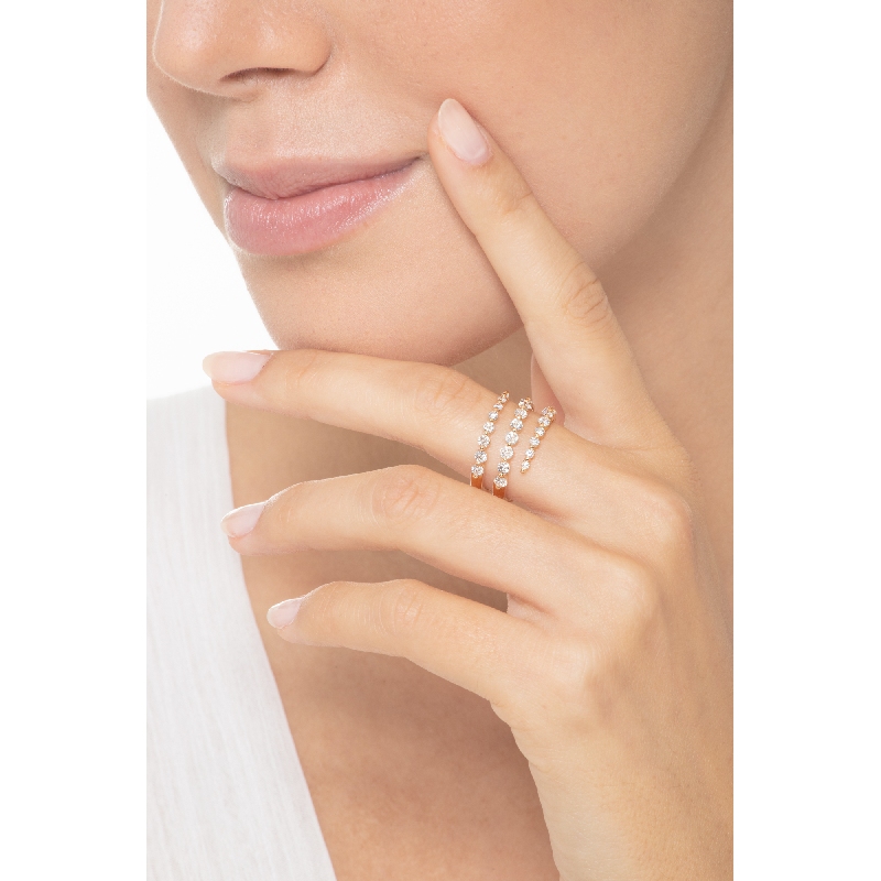 18k rosé gold band ring with three separated rows of diamonds 