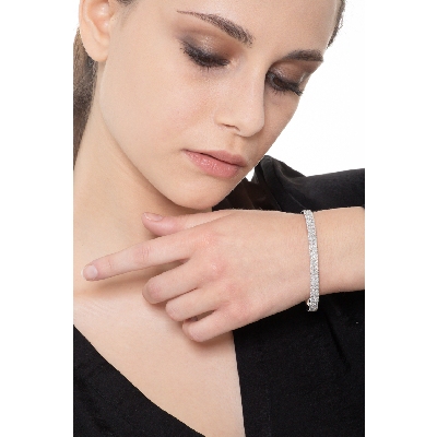 18k white gold rigid bracelet with two rows of diamonds