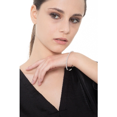 Rigid bracelet in 18k white gold with diamonds