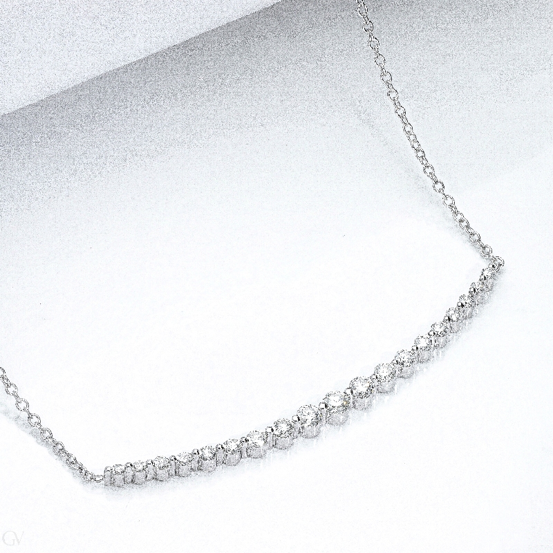 18k white gold necklace with diamonds