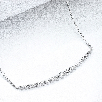 18k white gold necklace with diamonds