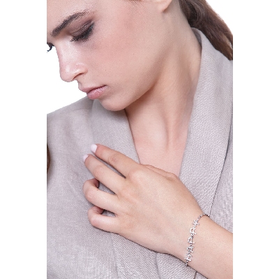 Bracelet with letters HAPPY in white gold and diamonds