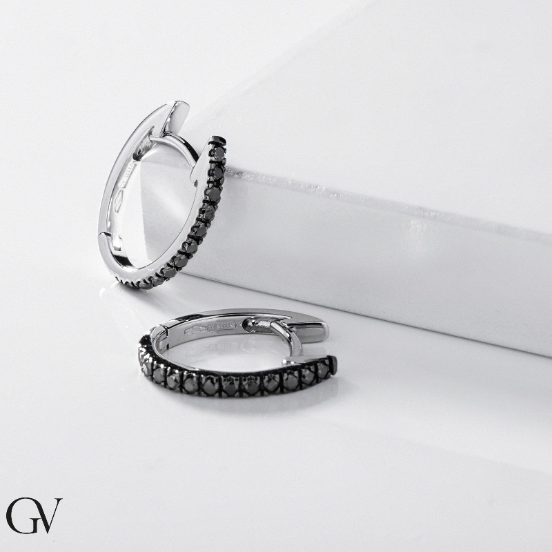 White gold 18k oval earrings with black diamonds, 0,20 ct