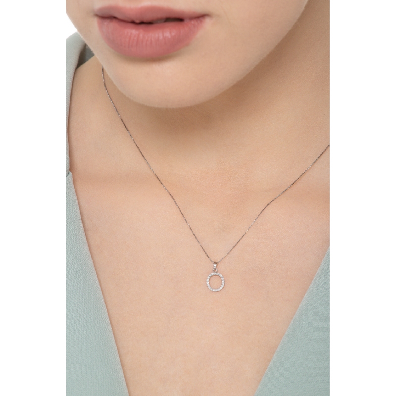 Necklace with O letter in white gold and diamonds Necklace with O letter in white gold and diamonds