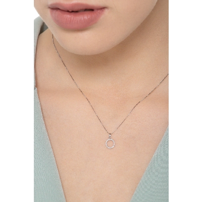 Necklace with O letter in white gold and diamonds