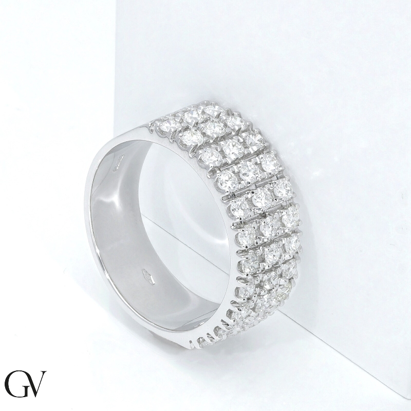 Band ring in white gold 18k with three rows of diamonds  Band ring in white gold 18k with three rows of diamonds