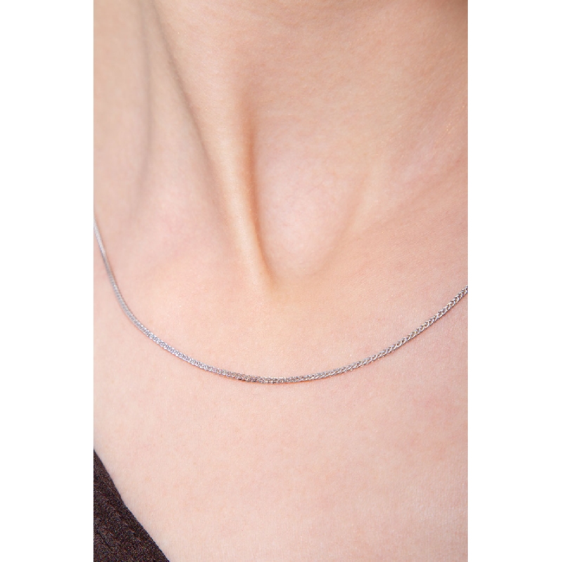 18k white gold knurled chain, 45 cm 18k white gold knurled chain, 45 cm