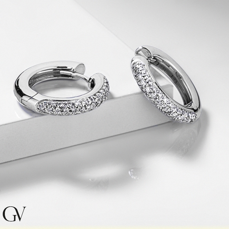 White gold 18k hoop earrings with 0,66 ct diamonds 