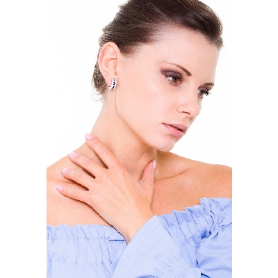 Hoop earrings with blue sapphires and diamonds in white gold 18k 