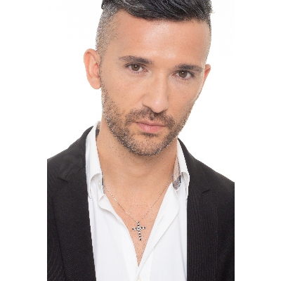 Cross pendant 18k white gold with black and white diamonds