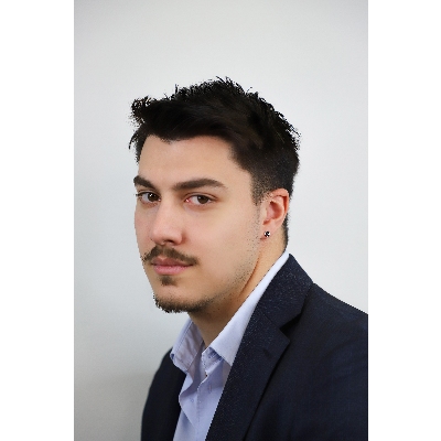 750 white gold single stud earring with black diamonds