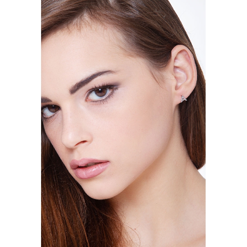 A letter earring in white gold and diamonds A letter earring in white gold and diamonds