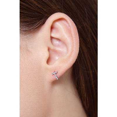 Letter earring T in white gold and diamonds