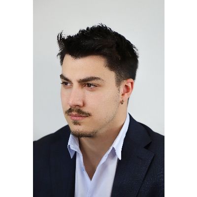 White gold 18k little single earring with black diamonds