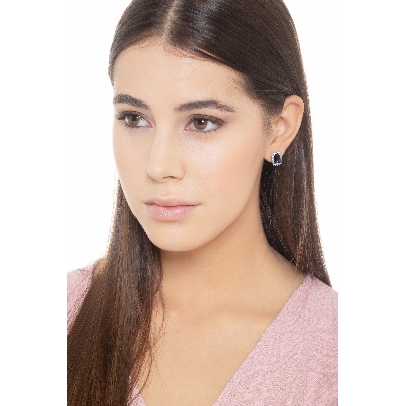 Stud earrings with blue sapphires and diamonds in white gold 18k  Stud earrings with blue sapphires and diamonds in white gold 18k