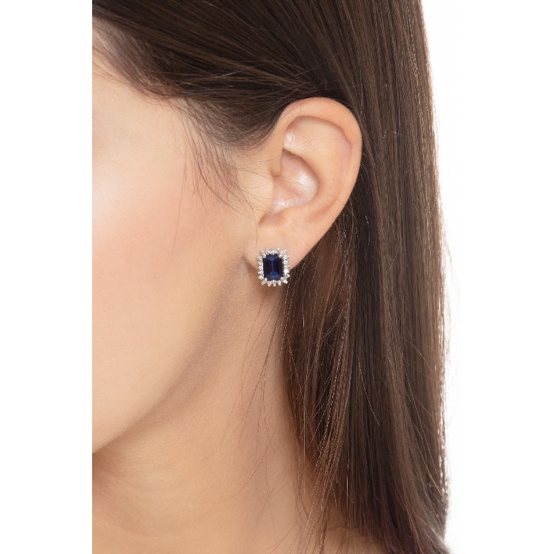 Stud earrings with blue sapphires and diamonds in white gold 18k  Stud earrings with blue sapphires and diamonds in white gold 18k