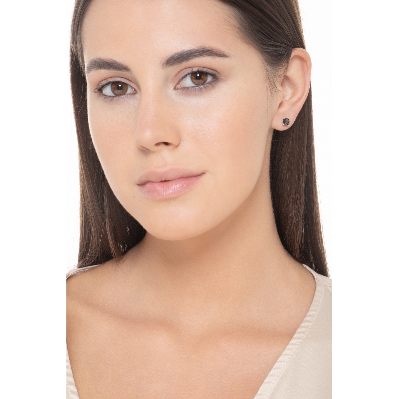 18k white gold stud earrings with black diamonds 18k white gold stud earrings with black diamonds