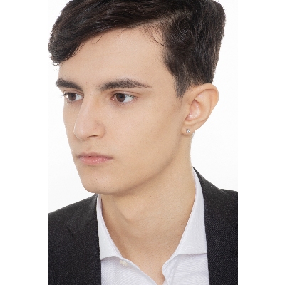 Diamonds studs in white gold 18k