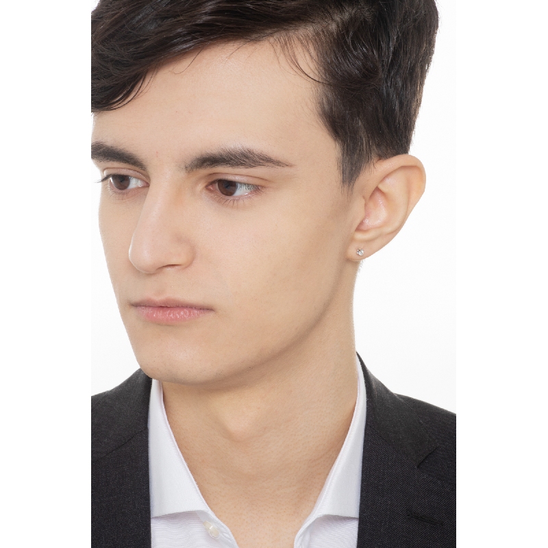 Single diamond stud earring 4 prong 