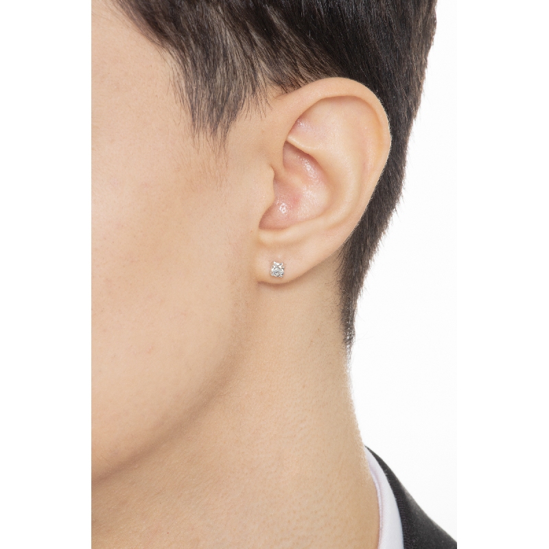 White gold 18k 4 prong-set diamond single earring  White gold 18k 4 prong-set diamond single earring