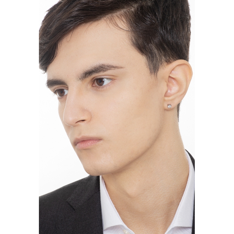 White gold 750 diamond single stud earring 4 prong White gold 750 diamond single stud earring 4 prong