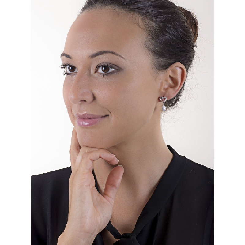 18k white gold heart shaped earrings with diamonds and pearl 18k white gold heart shaped earrings with diamonds and pearl