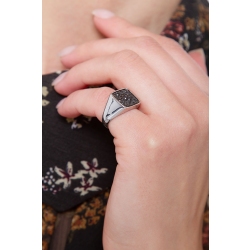 White gold 18k pinky ring with black diamonds rectangular pavé  2