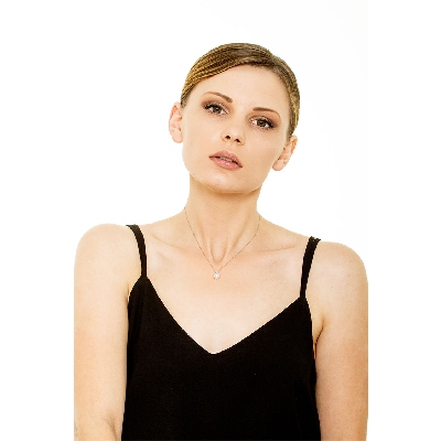 750 white gold necklace with pearl and diamond