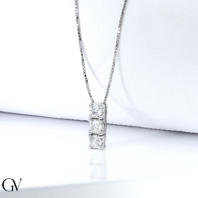 18k white gold necklace with diamond trilogy pendant
