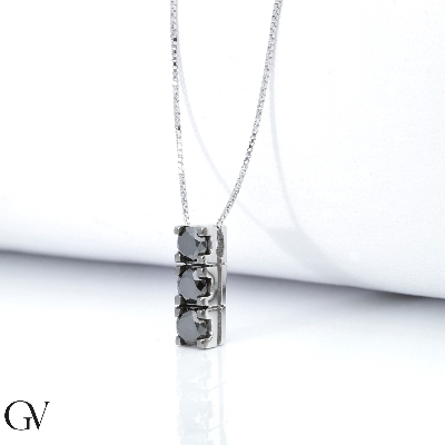 Trilogy necklace in white gold 18k with black diamonds