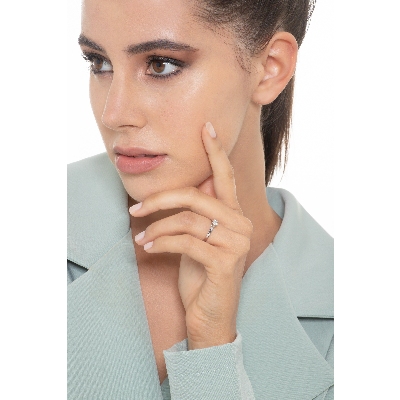 4 claw solitaire ring white gold 18k with a 0,40 ct diamond