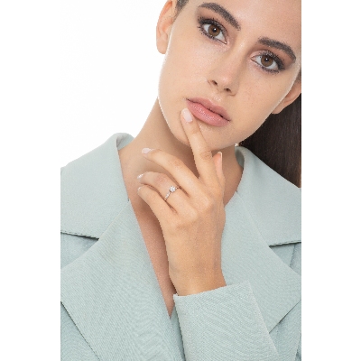 White gold 18k Solitaire ring with a diamond 0,50 ct