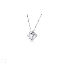 Prong setting diamond solitaire pendant 